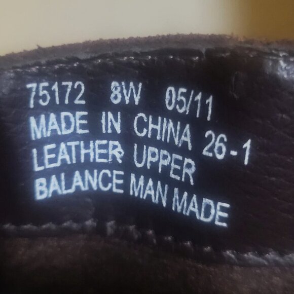 Clarks Women's Ashlyn Boot Brown Suede Side Zip Bootie Rubber Sole - Size 8W - Picture 9 of 10